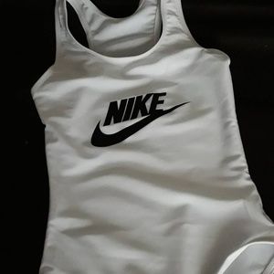 Nike onepiece swimsuit *NEW*